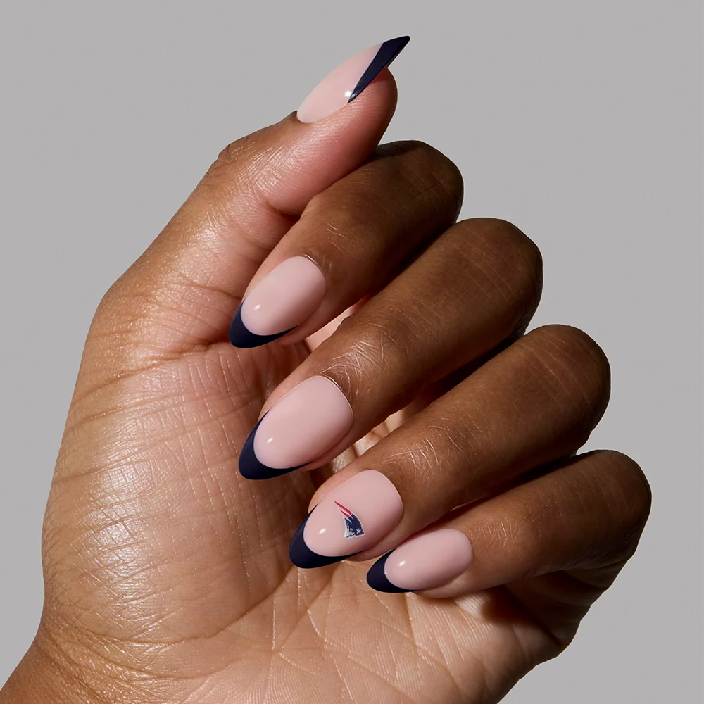 New England Patriots Press-On Nail Set - Image 3